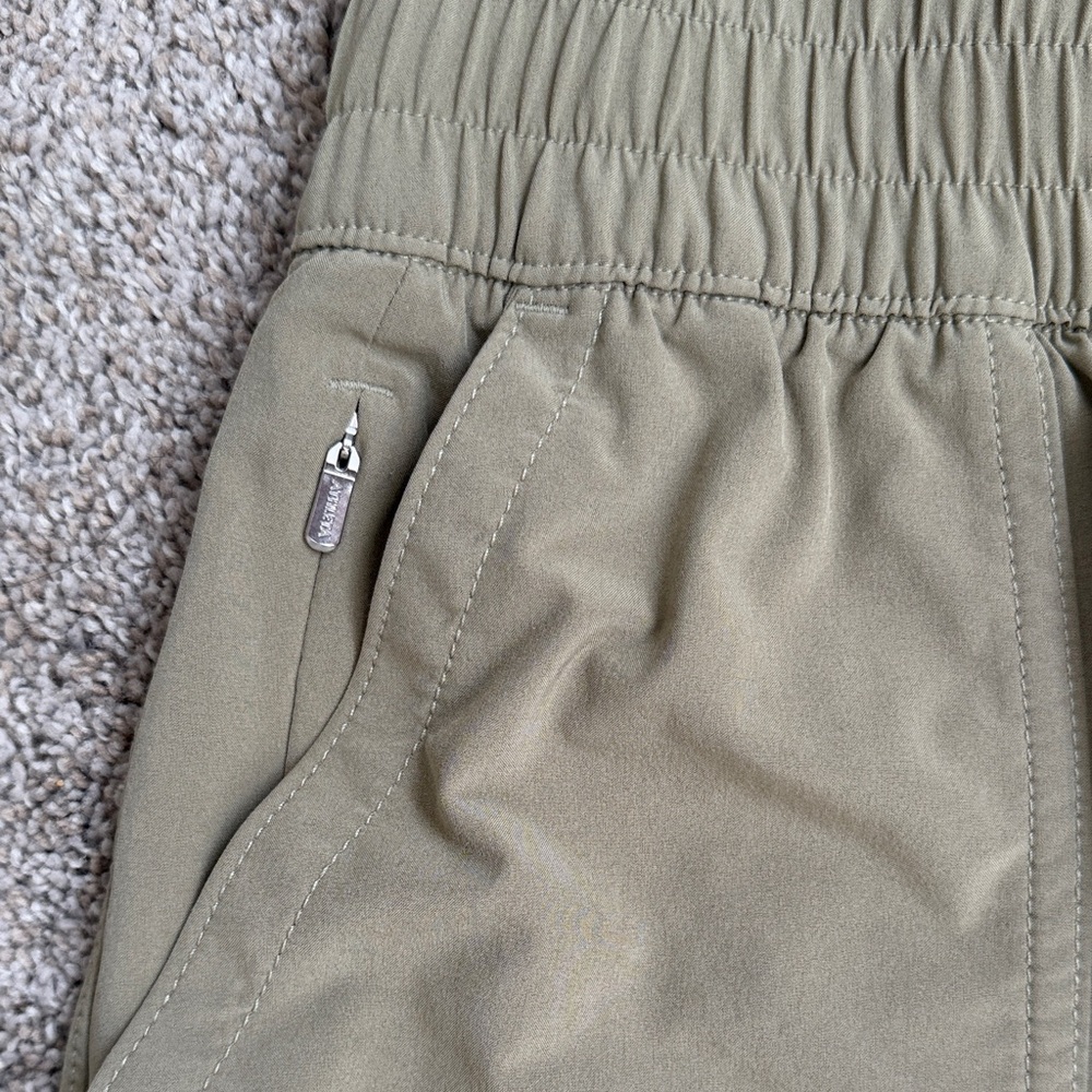 Wayfinder High Rise 5” Short - Picture 3 of 4